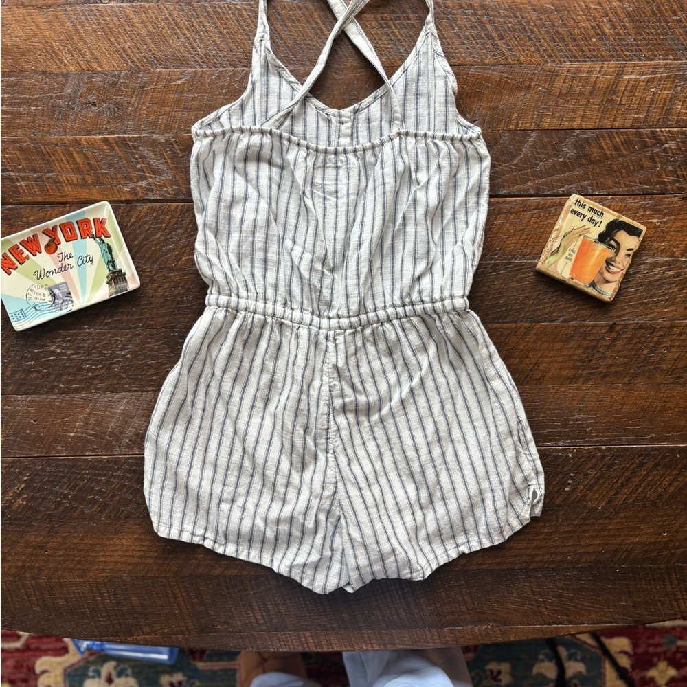 Old Navy White and grayish blue Striped Romper with Crossed Straps - Picture 8 of 8